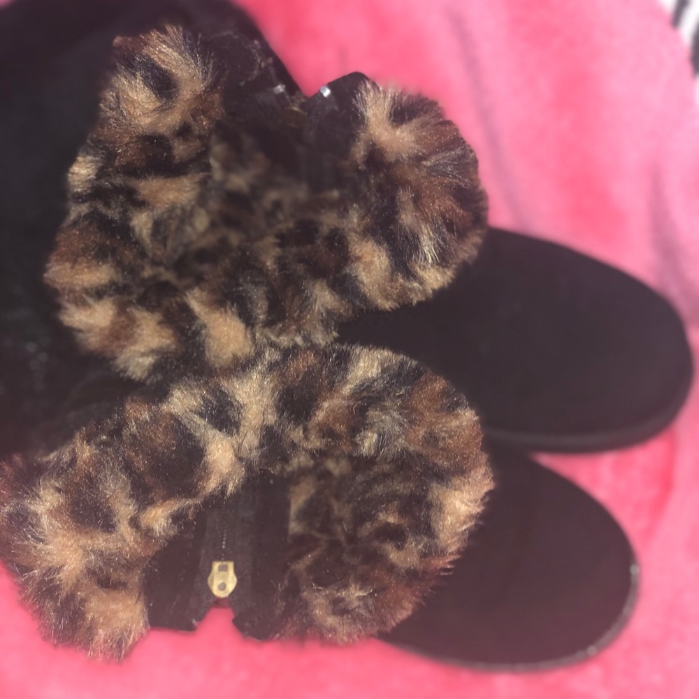 Guess Leopard Boots
